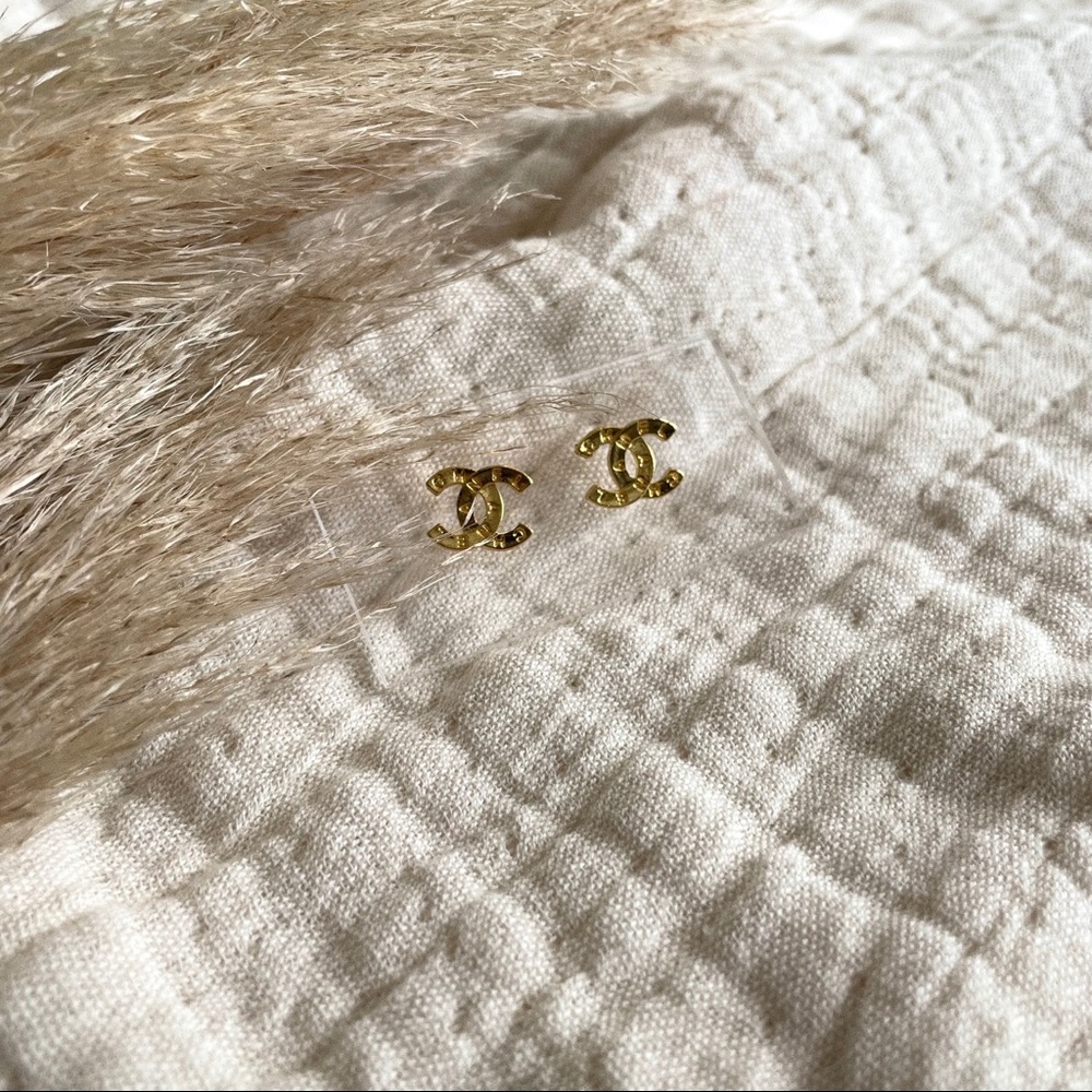 Mini C C Studs